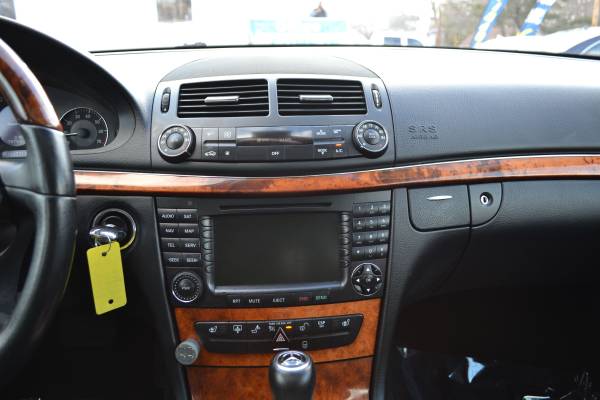 2008 Mercedes-Benz E-Class DRIVER SEAT POWER ADJUSTMENT! HEATED... for sale in Whitman, MA 02382, MA – photo 20