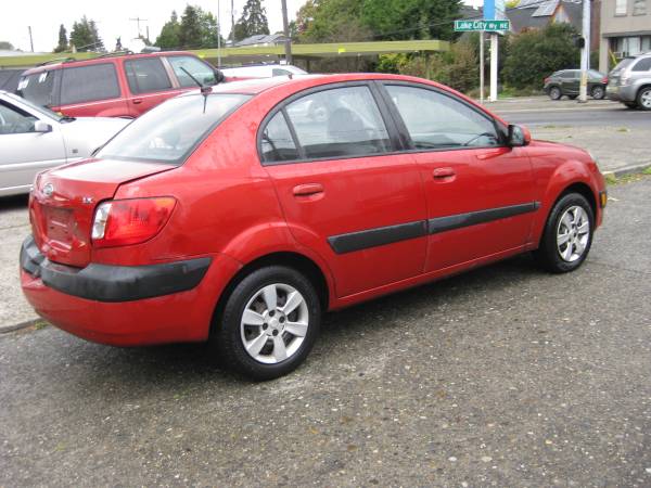 2007 KIA RIO 4-DR. HATCHBACK GAS-SAVER - cars & trucks - by dealer -... for sale in Seattle, WA – photo 5