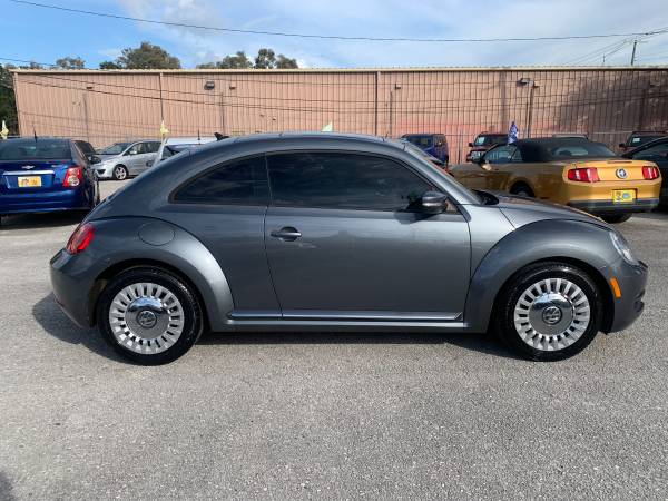 2014 VOLKSWAGEN BEETLE 1.8T PZEV 2DR COUPE W/ SUNROOF ONLY 67K MILES... for sale in Clearwater, FL – photo 3