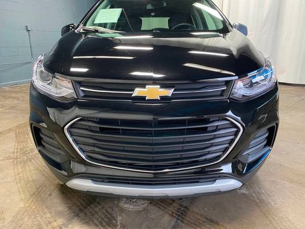2017 Chevy Chevrolet Trax LT suv BLACK - cars & trucks - by dealer -... for sale in Merrillville, IL – photo 3