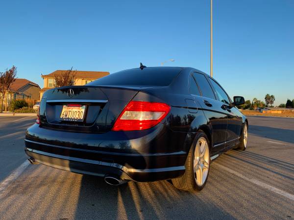 2009 Mercedes Benz C300 with Panoramic Sunroof for sale in Hollister, CA – photo 20