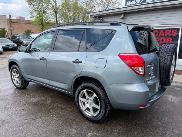 2006 Toyota Rav4 - Gas Saver - Super Spacious - Adventure Ready for sale in Palatine, IL – photo 7