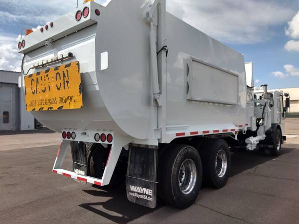 (2) 2007 Curbtender Garbage Truck 31 Yard Auto Side Load AZ Rust Free for sale in Irvington, NY – photo 11