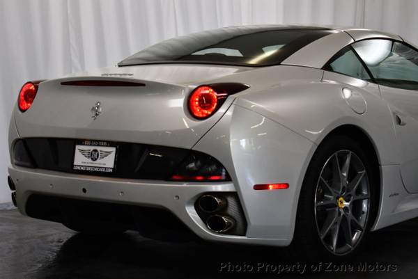 2013 *Ferrari* *California* *2dr Convertible* Bianco - cars & trucks... for sale in Addison, IL – photo 8