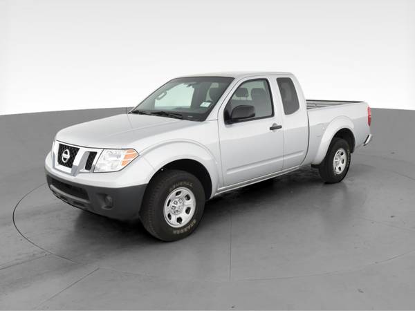 2017 Nissan Frontier King Cab SV Pickup 2D 6 ft pickup Gray -... for sale in Providence, RI – photo 3