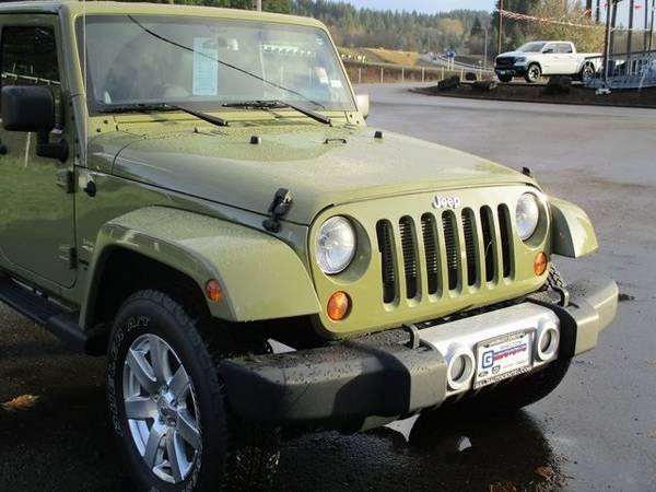 ONLY 20K MILES 2013 Jeep Wrangler 4x4 4WD Unlimited Sahara SUV -... for sale in Shelton, WA – photo 8