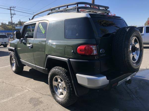 2010 TOYOTA FJ CRUISER 4X4 * ONE OWNER / FINANCE AVAILABLE * - cars... for sale in Martinez, CA – photo 2