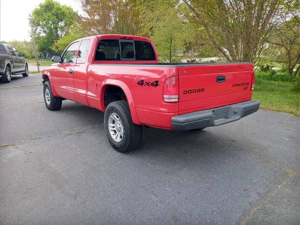 2004 Dodge Dakota SXT - - by dealer - vehicle for sale in Raleigh, NC – photo 9