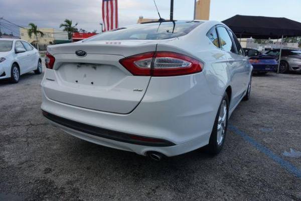2015 Ford Fusion SE - - cars & trucks - by dealer - vehicle... for sale in Miami, FL – photo 8