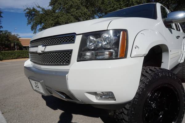 2011 Chevrolet Tahoe *(( Custom Lifted 4WD Z71 * 3rd Row ))* - cars... for sale in Austin, TX – photo 12