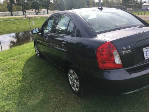 2009 HYUNDAI ACCENT for sale in Three Rivers, IN – photo 3