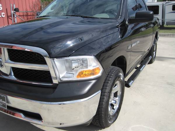 2012 Ram 1500 Crew Cab 4x4 - LOW MILES !!! for sale in New Braunfels, TX – photo 21