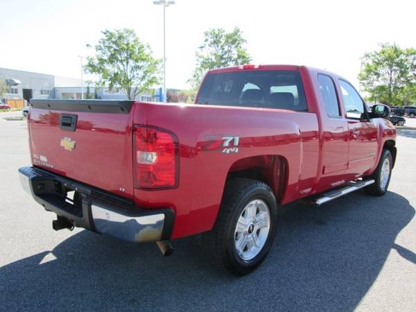 2011 Chevy Chevrolet Silverado 1500 LT pickup Victory Red - cars & for sale in Bentonville, AR – photo 5