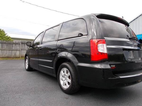 2011 Chrysler Town Country Touring - - by for sale in Shelbyville, TN – photo 4