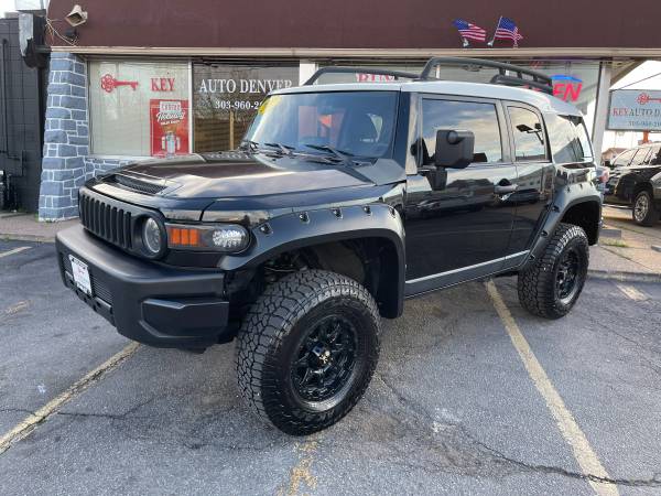 2007 Toyota FJ Cruiser 4WD Clean Title Excellent Condition - cars & for sale in Denver , CO – photo 3