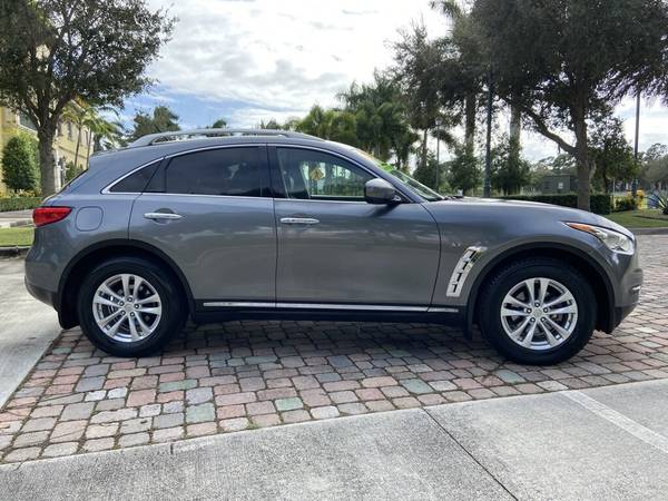 2016 INFINITI QX70! LOADED! CLEAN! LUXURIOUS! - cars & trucks - by... for sale in Port Saint Lucie, FL – photo 2