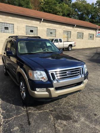 2008 Ford Explorer ** Eddie Bauer ** V-8 ** Sunroof for sale in Pittsburgh, PA – photo 3