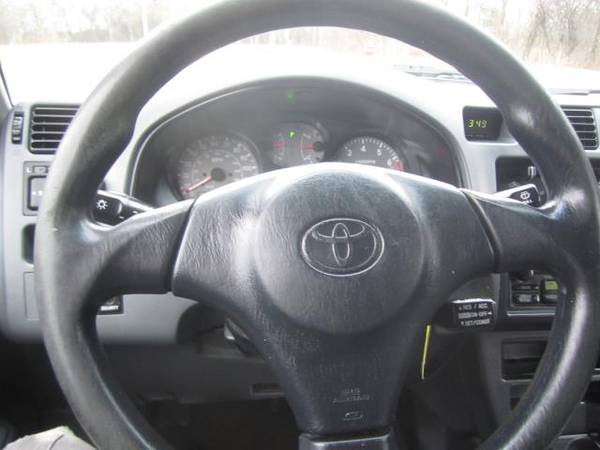 1998 Toyota RAV4 4-Door FWD 4 CYL RUNS STRONG $1995 - cars & trucks... for sale in Highland Park, IL – photo 21