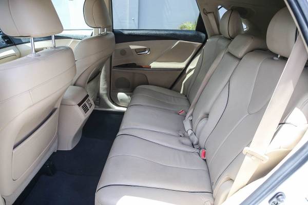 2009 Toyota Venza 5Door V6 Sedan With Panoramic Glass Roof and for sale in Sacramento , CA – photo 16