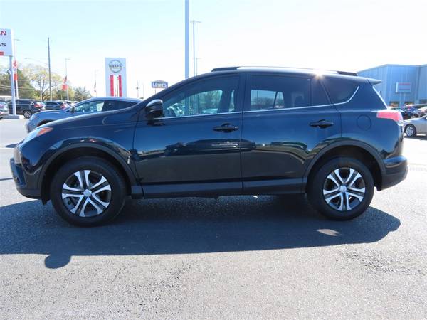 2018 Toyota RAV4 FWD 4D Sport Utility/SUV LE - - by for sale in OXFORD, AL – photo 7