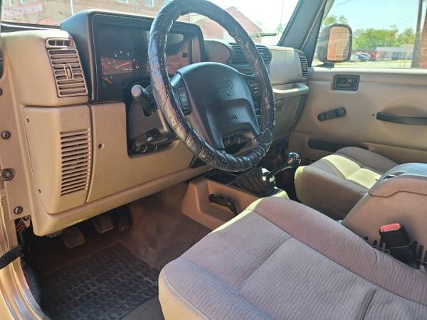 2003 Jeep Wrangler Rubicon - - by dealer - vehicle for sale in Jeffersonville, OH – photo 8