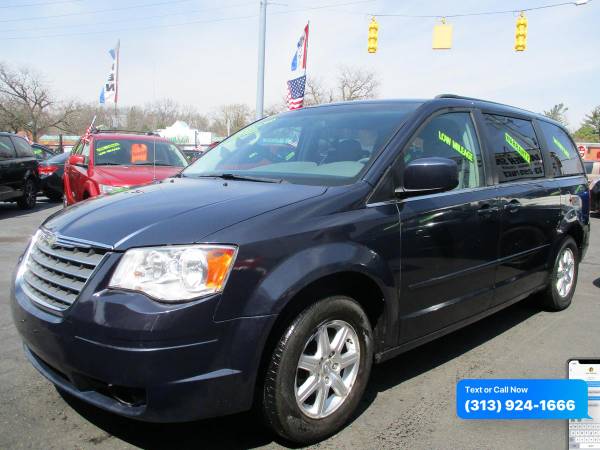 2008 Chrysler Town and Country Touring/Signature - BEST CASH PRICES for sale in Detroit, MI – photo 5