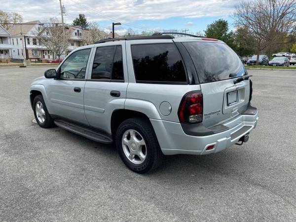 2007 Chevrolet Trailblazer LS AWD-PLATES IN STOCK! ON THE ROAD FAST! for sale in Schenectady, NY – photo 3