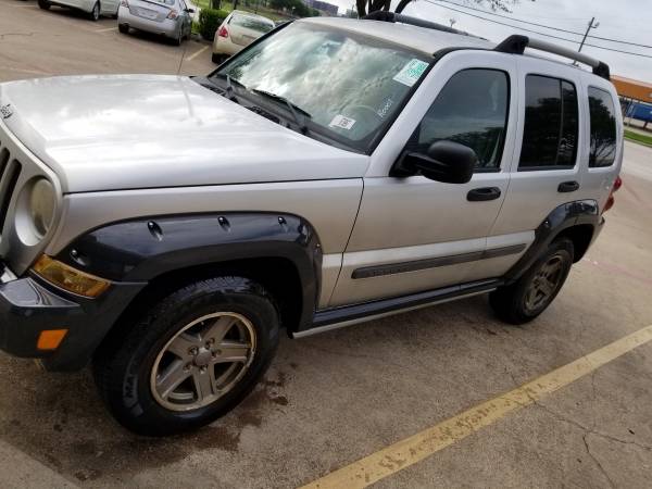 2006 Jeep Liberty Renegade silver auto Nice - - by for sale in Addison, TX – photo 4