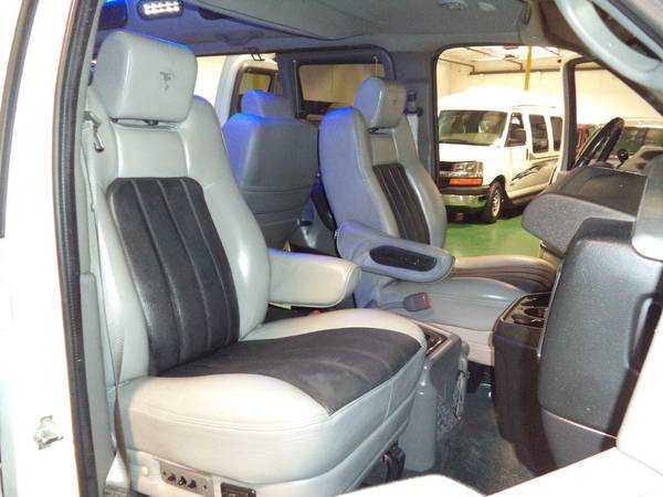 2013 Chevrolet Presidential Explorer Limited Se Conversion Van for sale in El Paso, TX – photo 18