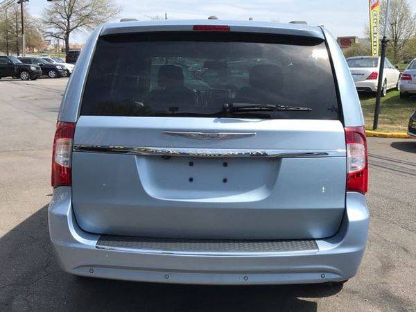 2016 Chrysler Town Country Touring-L Anniversary Edition Touring-L Ann for sale in District Heights, MD – photo 5