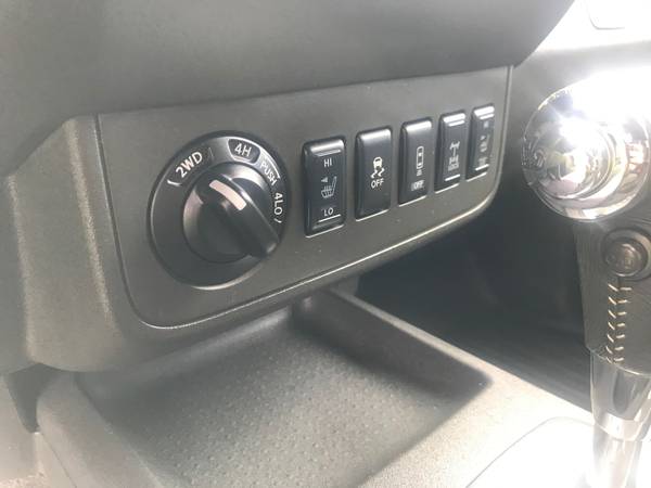 2018 Nissan Frontier Crew Cab Pro-4X for sale in PENFIELD, NY – photo 8
