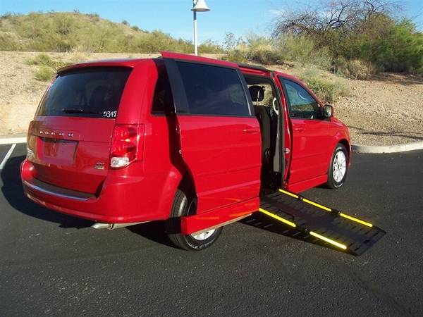 2016 Dodge Grand Caravan SXT Wheelchair Handicap Mobility Van - cars for sale in Phoenix, HI – photo 3