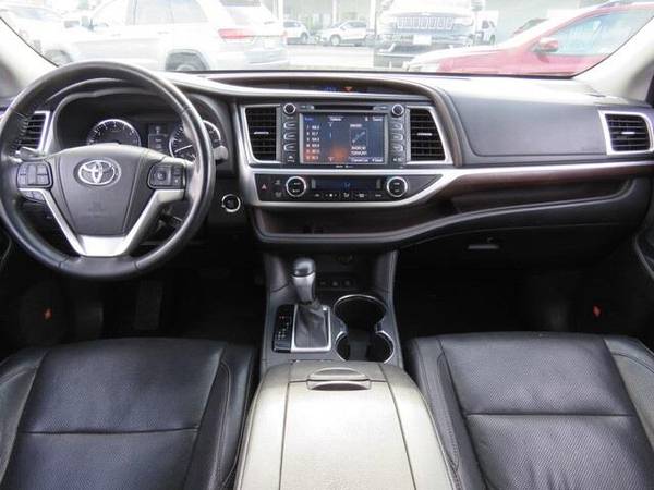 2015 Toyota Highlander SUV Limited (Predawn Gray Mica) - cars &... for sale in Lakeport, CA – photo 3