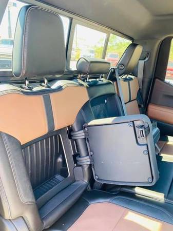 2019 Chevrolet Silverado 1500 Crew Cab - Financing Available! - cars... for sale in Weslaco, TX – photo 22