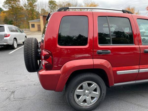 2006 Jeep Liberty Limited AWD 4x4 fully loaded 70,000 miles - cars &... for sale in Walpole, RI – photo 9