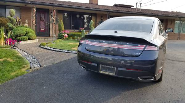 2014 Lincoln Loaded Luxury MKZ Hybrid AWD - Very Low Mileage - cars... for sale in Richland, WA – photo 3