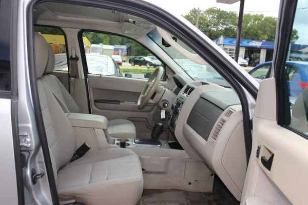 2011 FORD ESCAPE XLT, 2 OWNERS, SUNROOF, DRIVES GOOD, KEYLESS, CLEAN... for sale in Graham, NC – photo 14