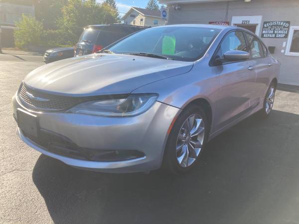 Loaded AWD 2015 Chrysler 200s - cars & trucks - by dealer - vehicle... for sale in Alplaus, NY – photo 2