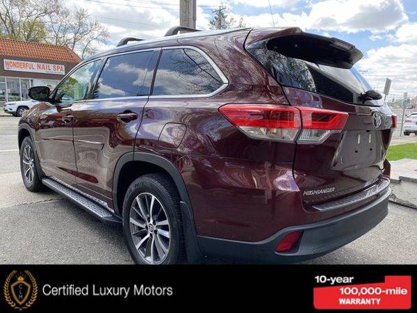 2018 Toyota Highlander XLE - - by dealer - vehicle for sale in Great Neck, NY – photo 4