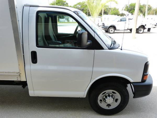 2015 Chevrolet Express Commercial Cutaway 3500 139 WB - cars & for sale in New Smyrna Beach, FL – photo 4