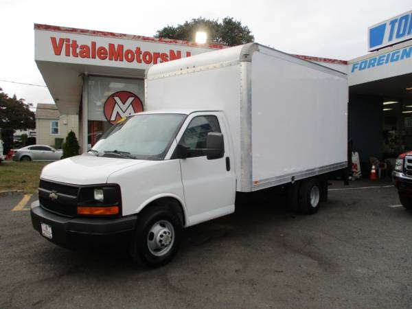 2012 Chevrolet Express G3500 14 FOOT BOX TRUCK W/ LIFTGATE 60K MILES for sale in south amboy, NJ – photo 2