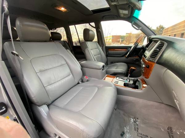 2006 Lexus LX 470: 4WD DESIRABLE 3rd Row Seating SUNROOF C for sale in Madison, WI – photo 17