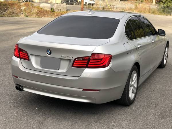 2011 BMW 528I 3.0L / CLEAN TITLE for sale in Sevierville, TN – photo 4