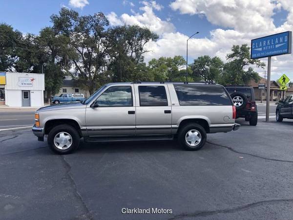 1998 CHEVROLET SUBURBAN K1500 LT 4x4 5.7 only 97K 2 owner leather Nice for sale in Grand Junction, CO – photo 3