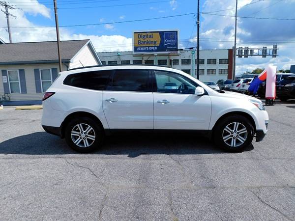 2015 CHEVROLET TRAVERSE AWD 4DR LT W/1LT - cars & trucks - by dealer... for sale in South Bend, IN – photo 5