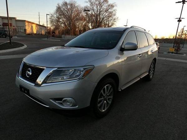 2014 Nissan Pathfinder Platinum Sport Utility 4D - cars & trucks -... for sale in Nampa, ID – photo 3