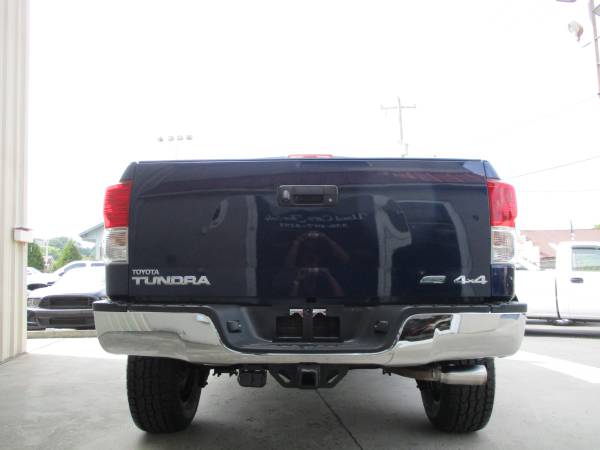LIFTED 2013 TUNDRA CREWMAX PICKUP 4X4 5.7L *LOW MILES* 20" FUEL WHEELS for sale in KERNERSVILLE, SC – photo 4
