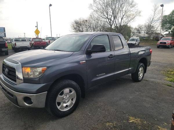 2008 Toyota Tundra SR5 4x4 4dr Double Cab SB (5 7L V8) - cars & for sale in Lancaster, OH – photo 3