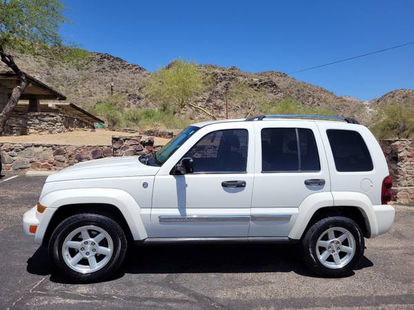 2007 Jeep Liberty Limited 4WD 2-Owner Clean Carfax for sale in Phoenix, AZ – photo 2