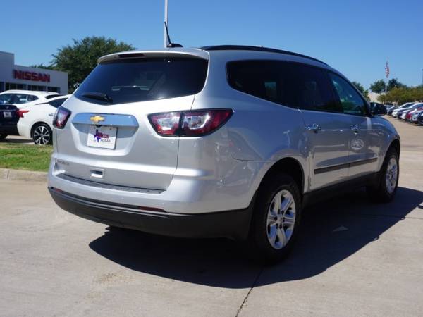 2017 Chevrolet Traverse LS for sale in GRAPEVINE, TX – photo 4